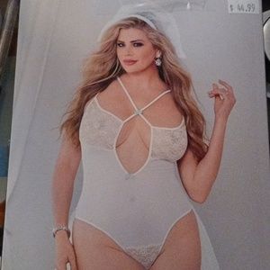 Say yes to the teddy white and blue queen size.